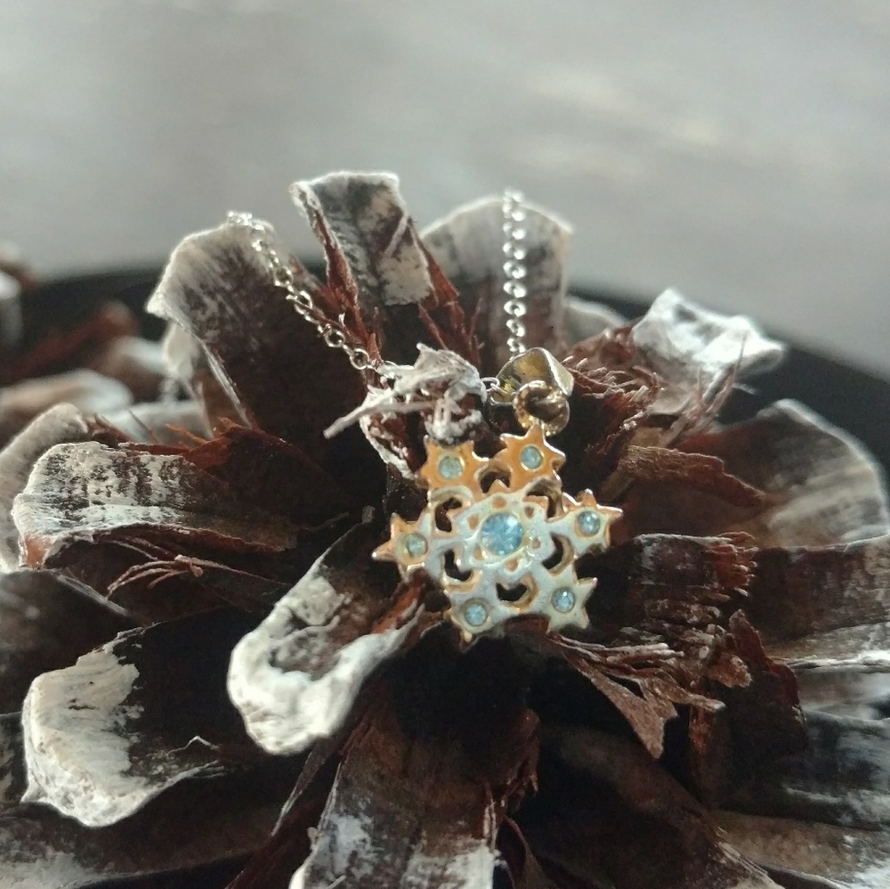 Snowflake Necklace